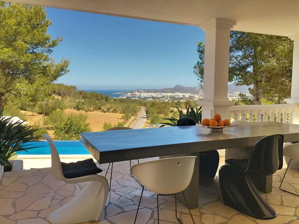 Dos Monos Villa San Antonio  0*, San Antonio (Ibiza) Spain